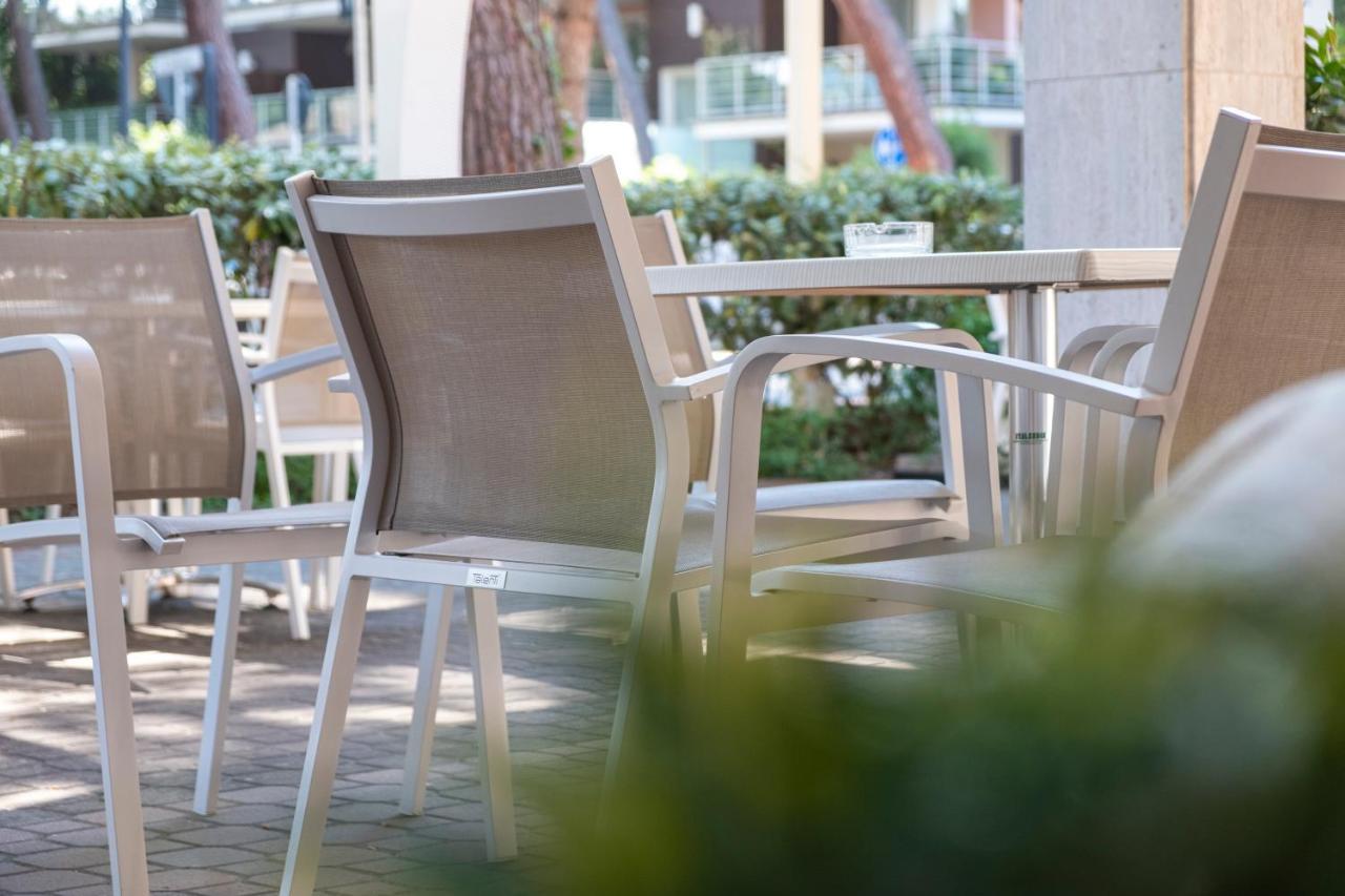 Hotel Orsa Maggiore Milano Marittima Exterior foto