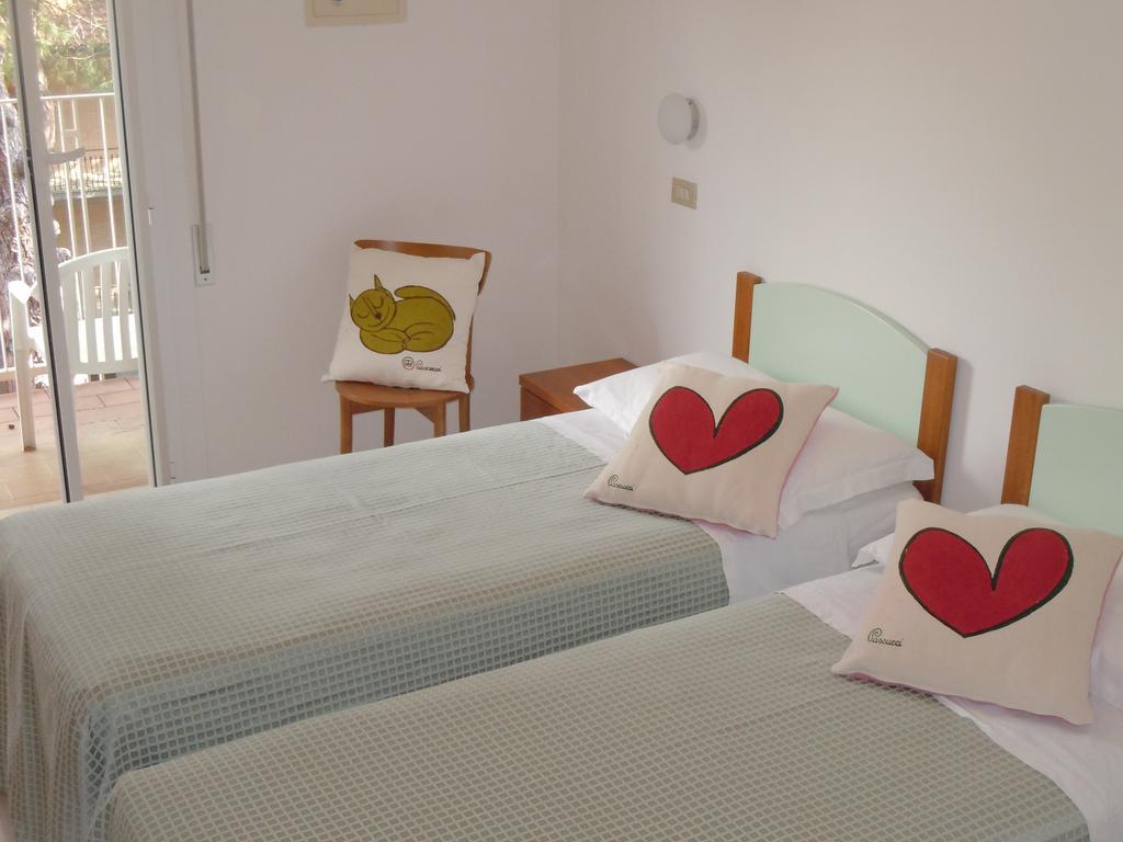Hotel Orsa Maggiore Milano Marittima Zimmer foto